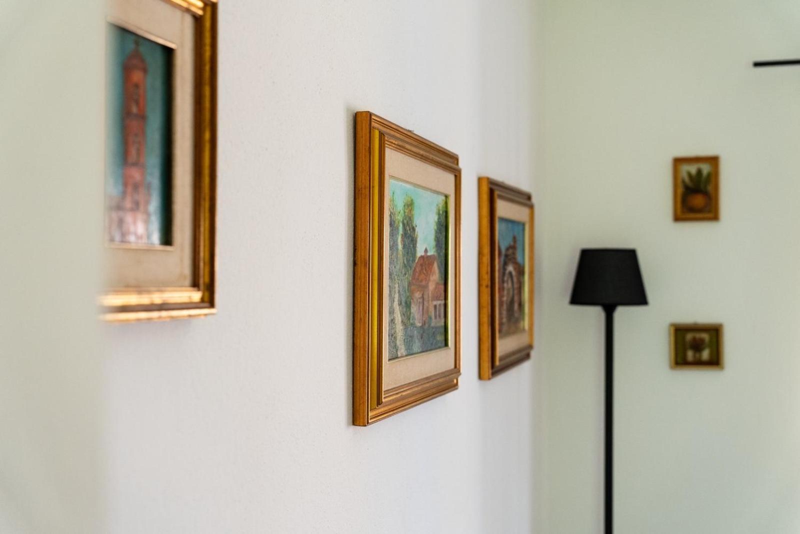 Appartamento In Centro ตอร์โตลี ภายนอก รูปภาพ